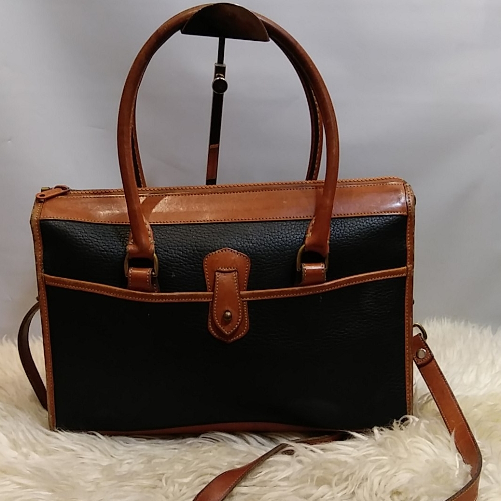 DOONEY & BOURKE VINTAGE CROSSBODY PURSE ONLY - Picture 9 of 17